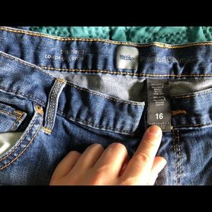 Mossimo Supply Co. Jeans - Mossimo boyfriend jeans. Used. Mossimo Supply Co. Jeans - Mossimo boyfriend jeans. Used.